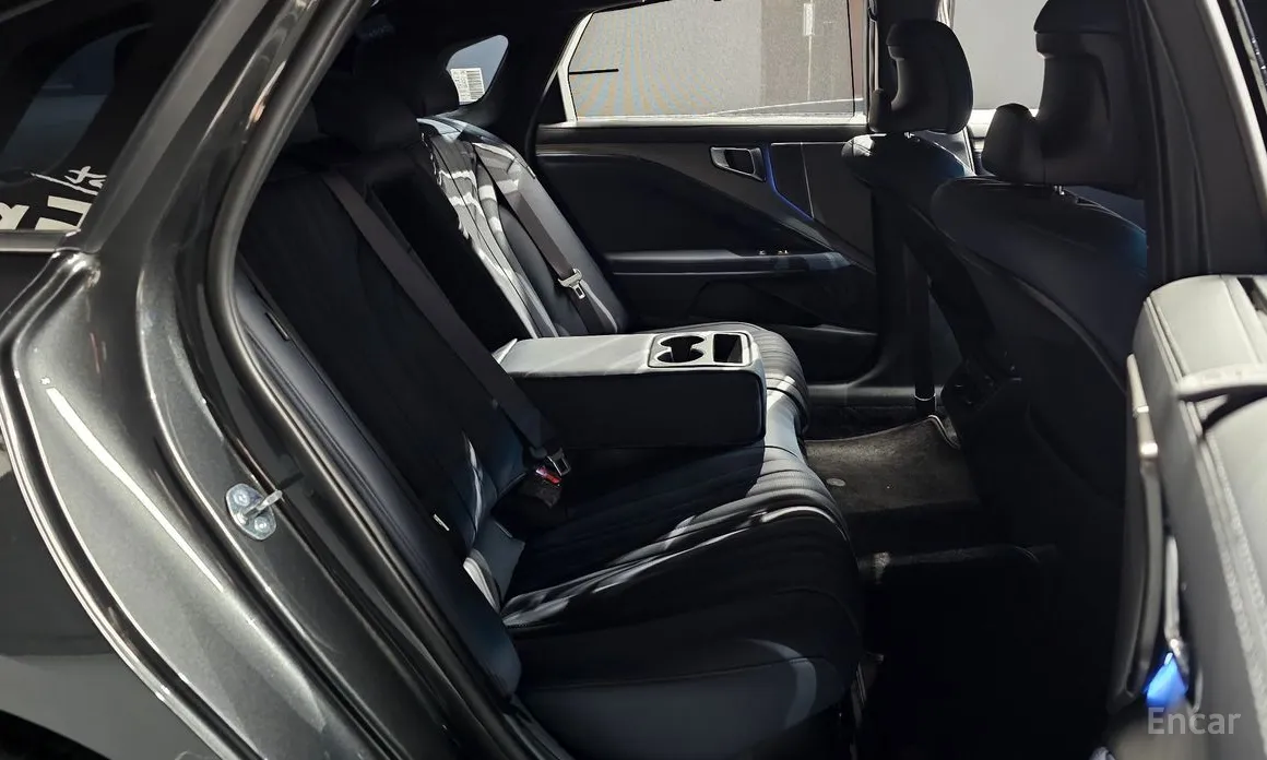 Фото 12 - Kia K8