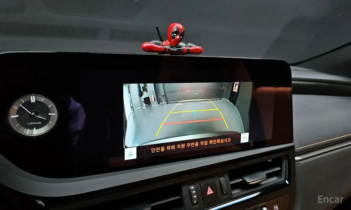 Фото 15 - Lexus ES