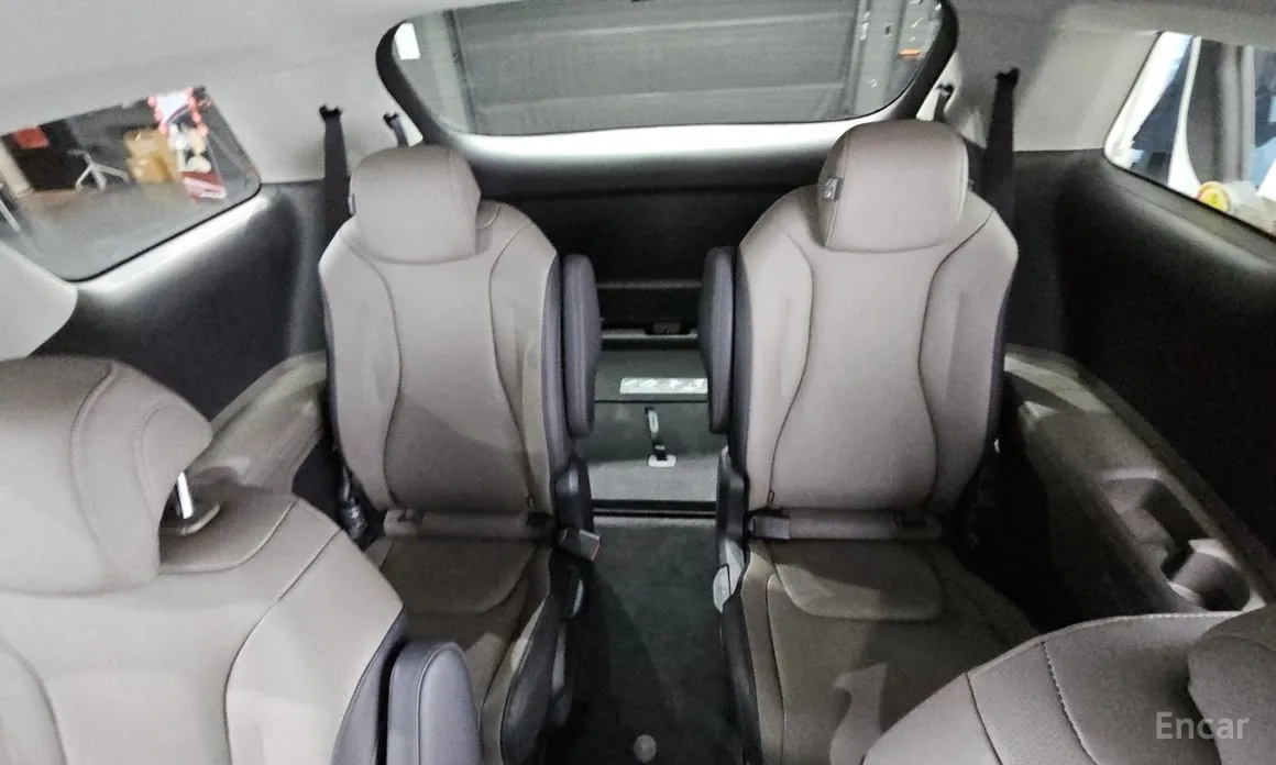 Фото 19 - Kia Carnival