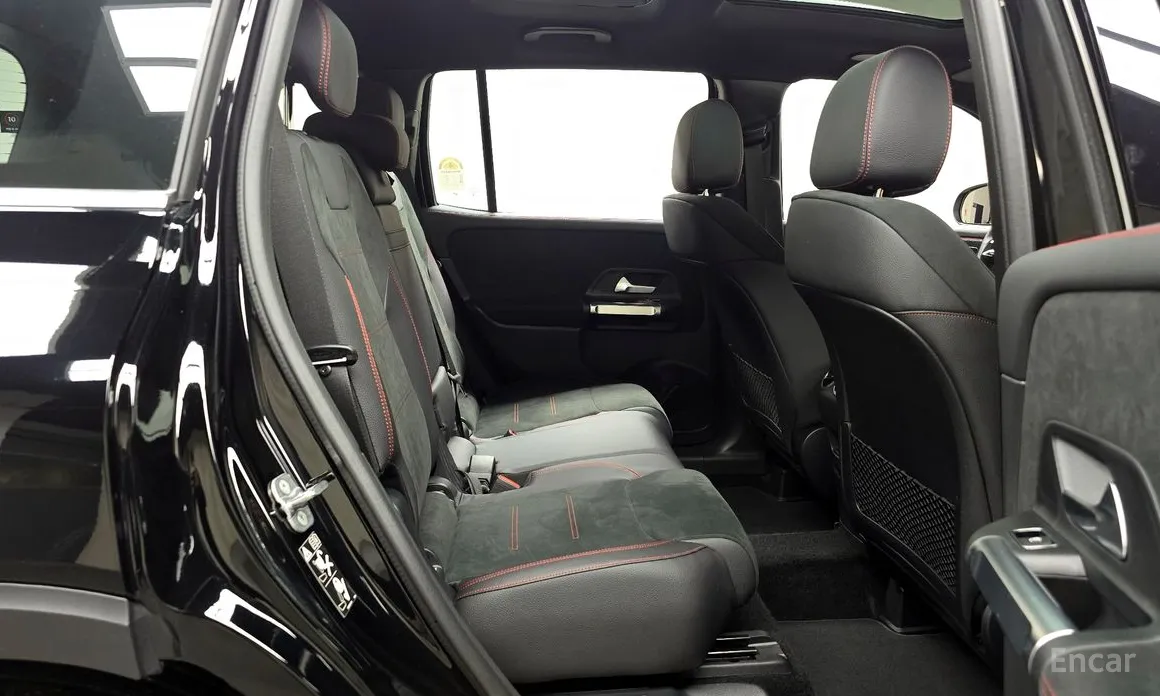 Фото 12 - Mercedes-Benz GLB-Class