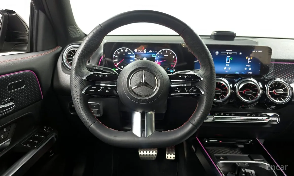 Фото 13 - Mercedes-Benz GLB-Class