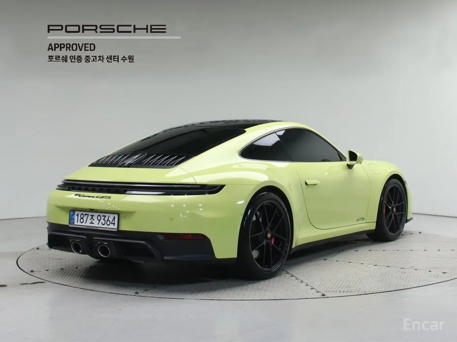 Фото 2 - Porsche 911