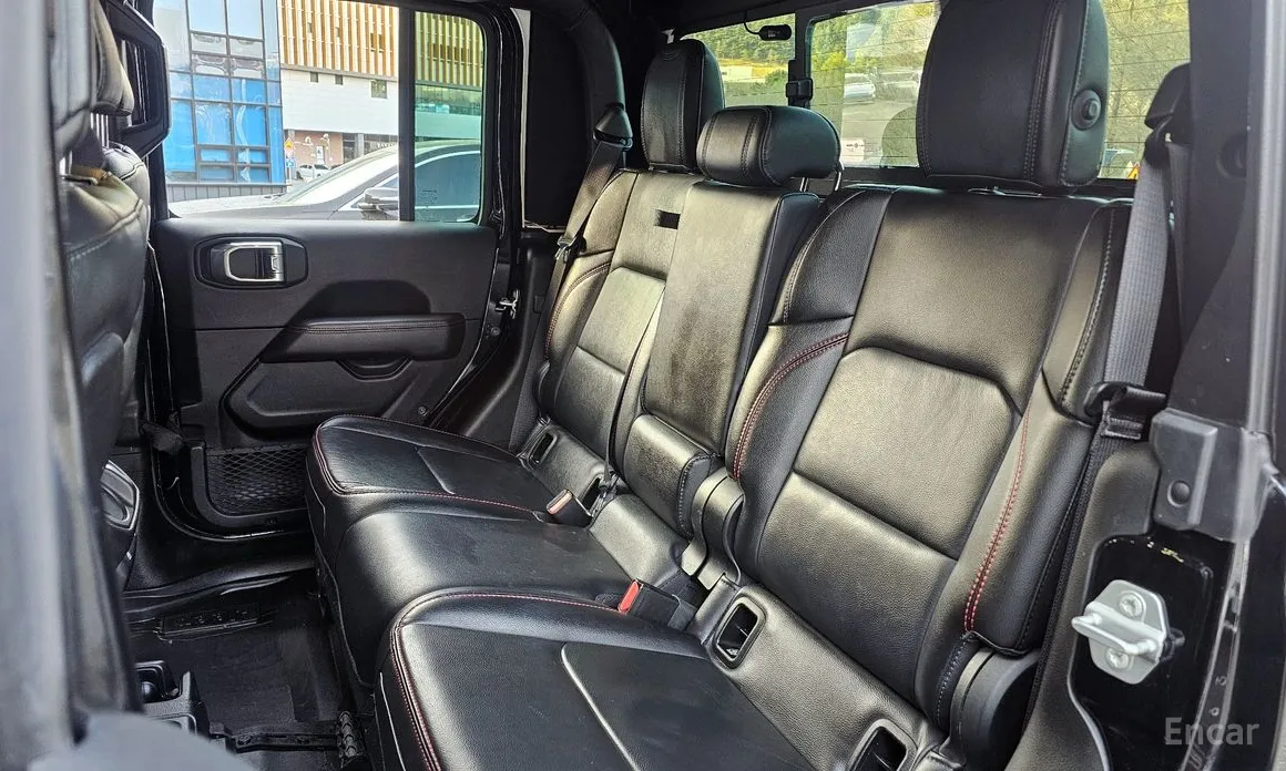 Фото 13 - Jeep Gladiator