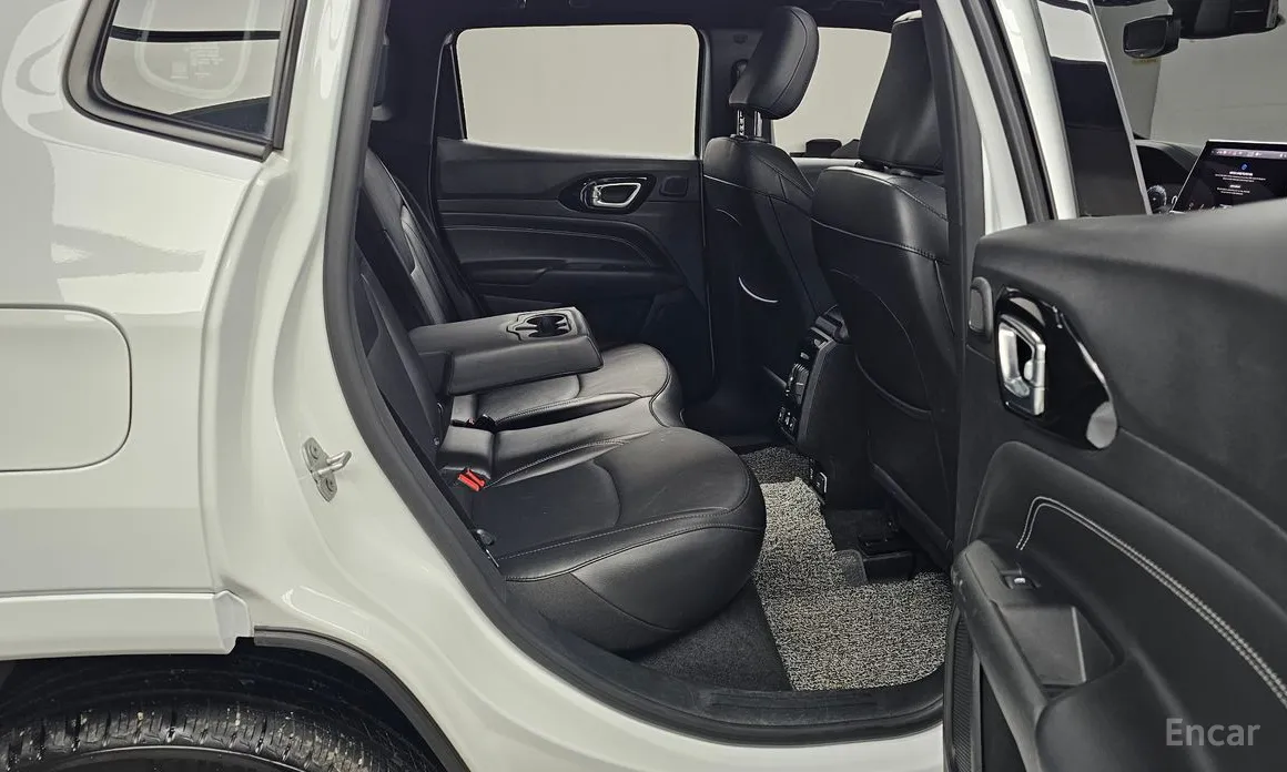 Фото 12 - Jeep Compass