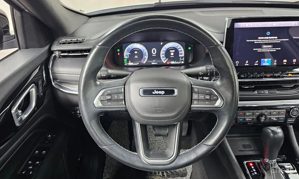 Фото 13 - Jeep Compass