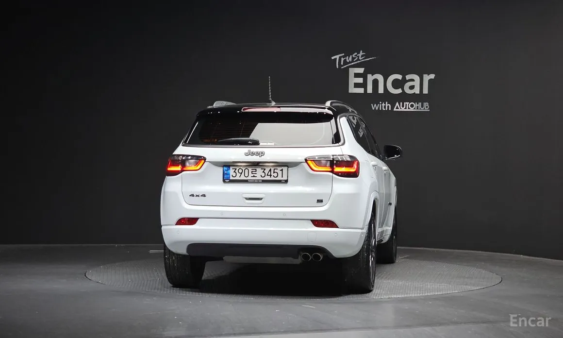 Фото 4 - Jeep Compass