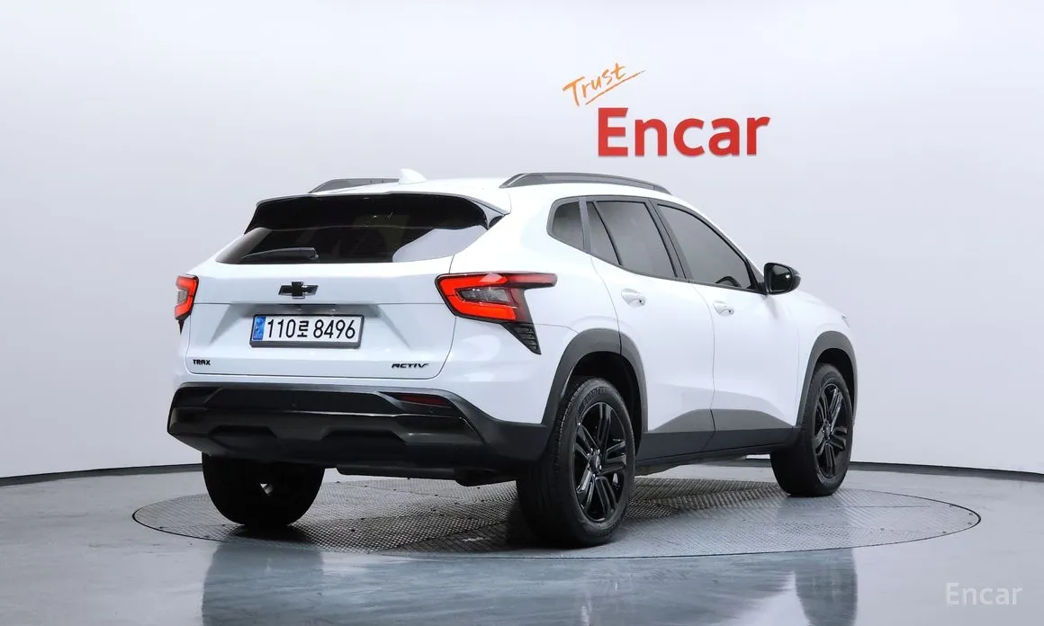 Фото 2 - Chevrolet Trax