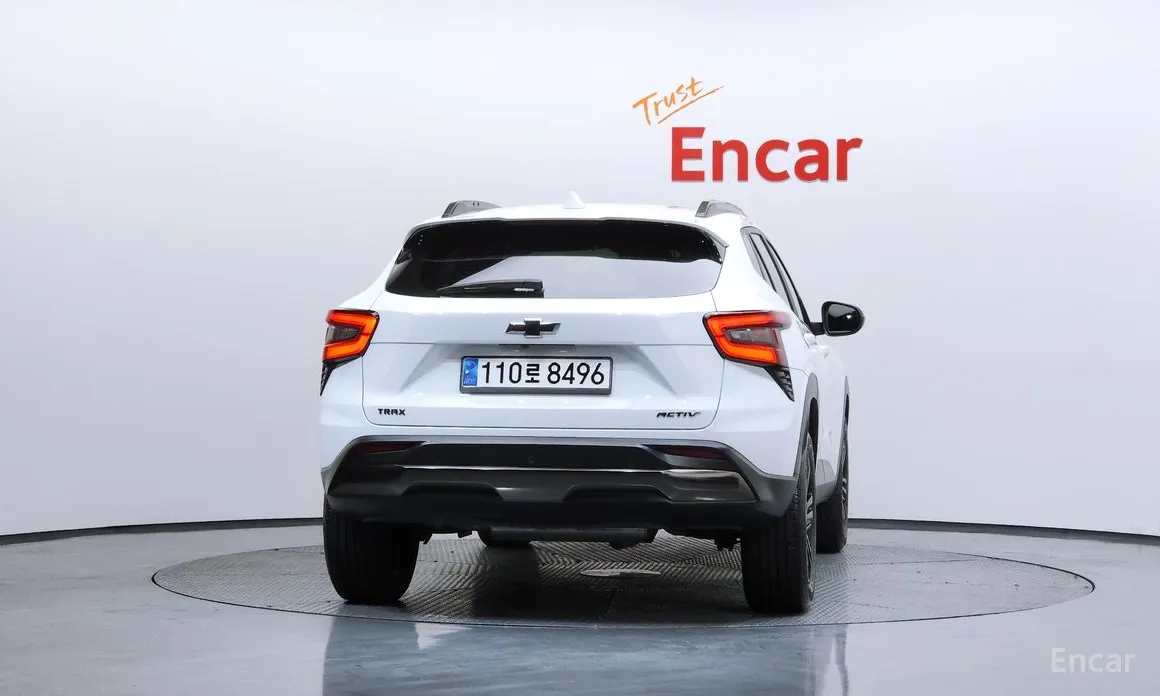 Фото 4 - Chevrolet Trax