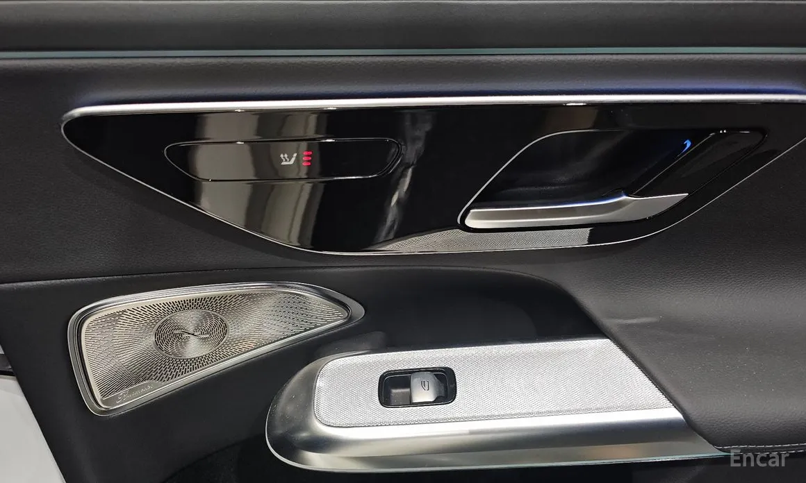 Фото 18 - Mercedes-Benz E-Class