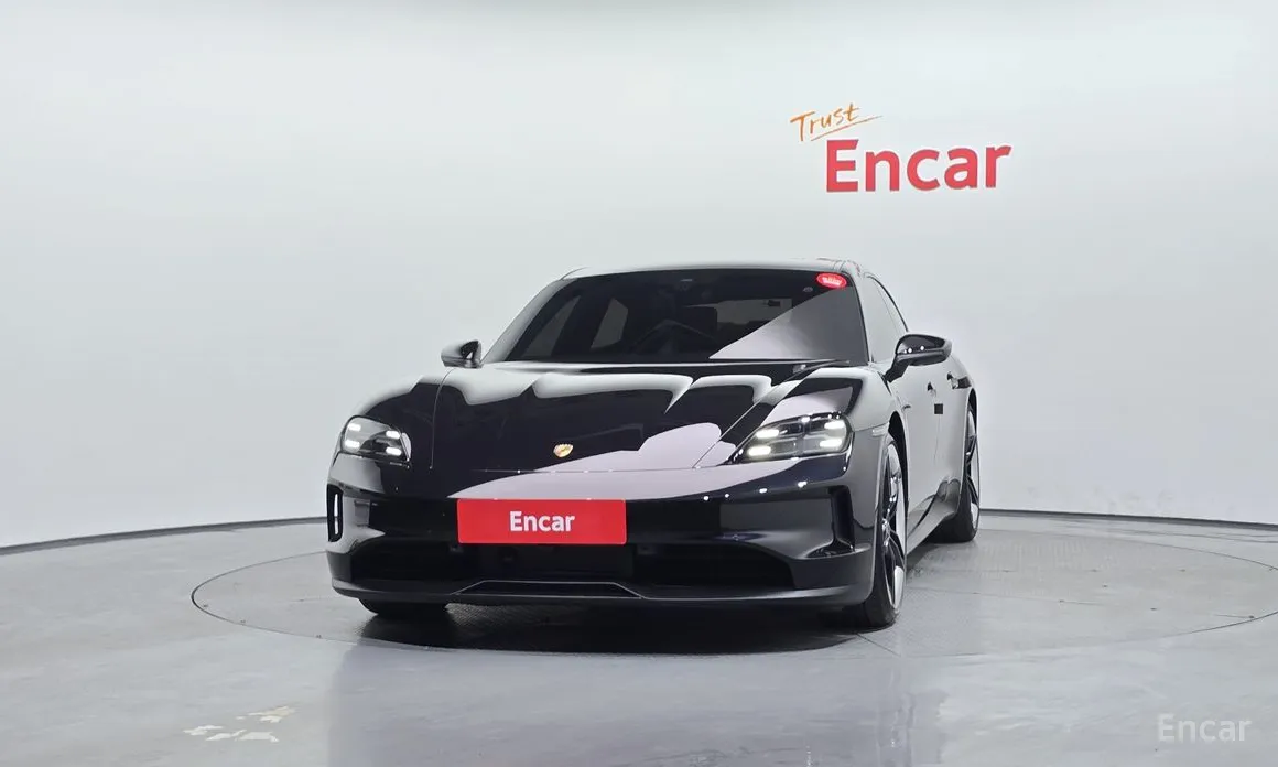 Фото 3 - Porsche Taycan