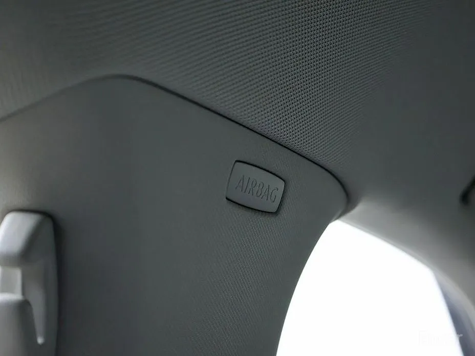 Фото 13 - Volkswagen Jetta