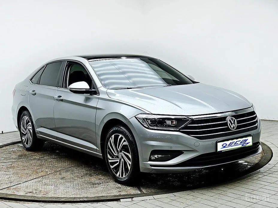 Фото 2 - Volkswagen Jetta