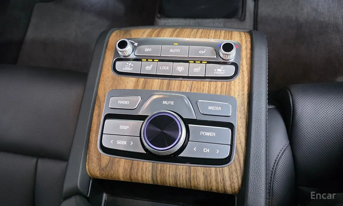 Фото 19 - Kia K9