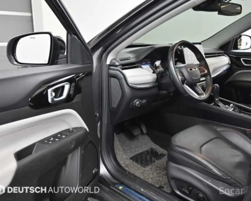 Фото 11 - Jeep Compass