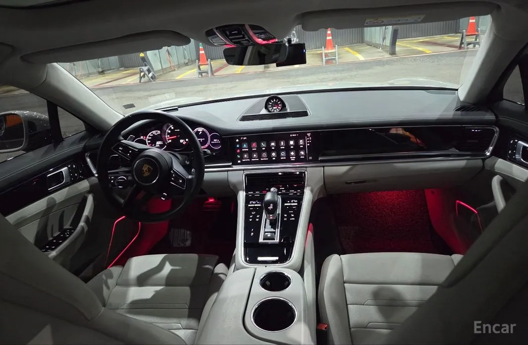 Фото 6 - Porsche Panamera