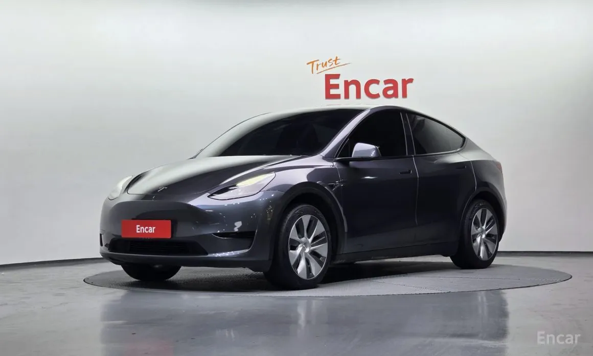 Фото 1 - Tesla Model Y