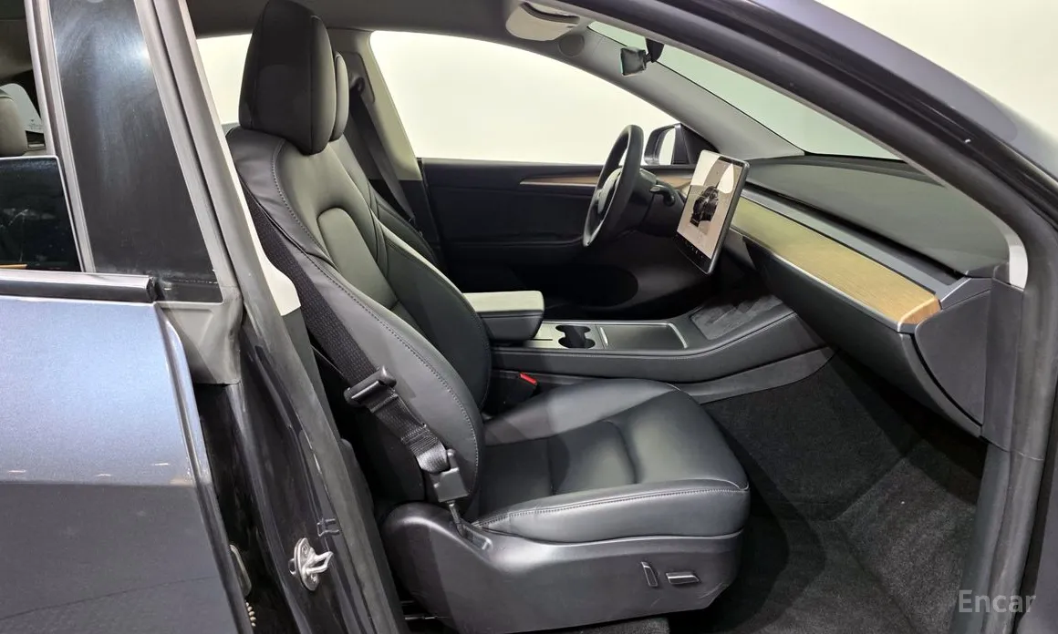 Фото 11 - Tesla Model Y