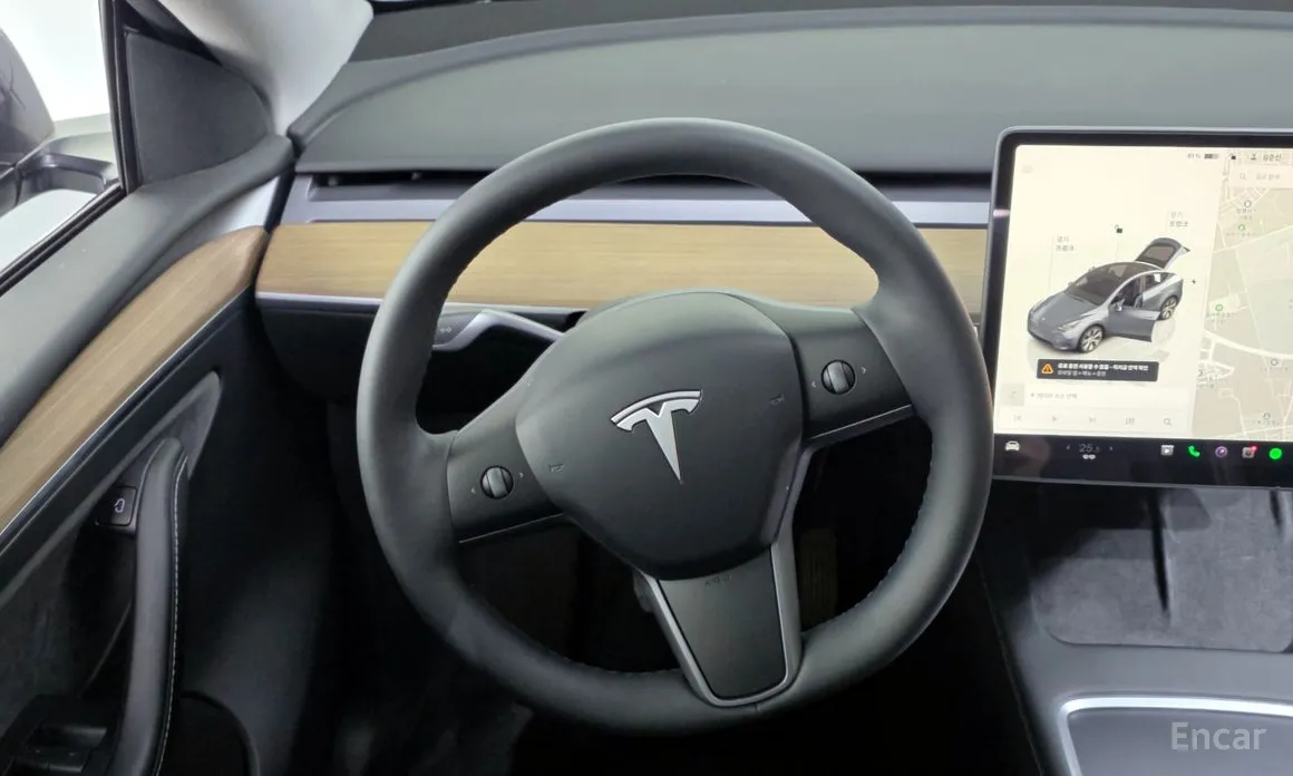 Фото 13 - Tesla Model Y