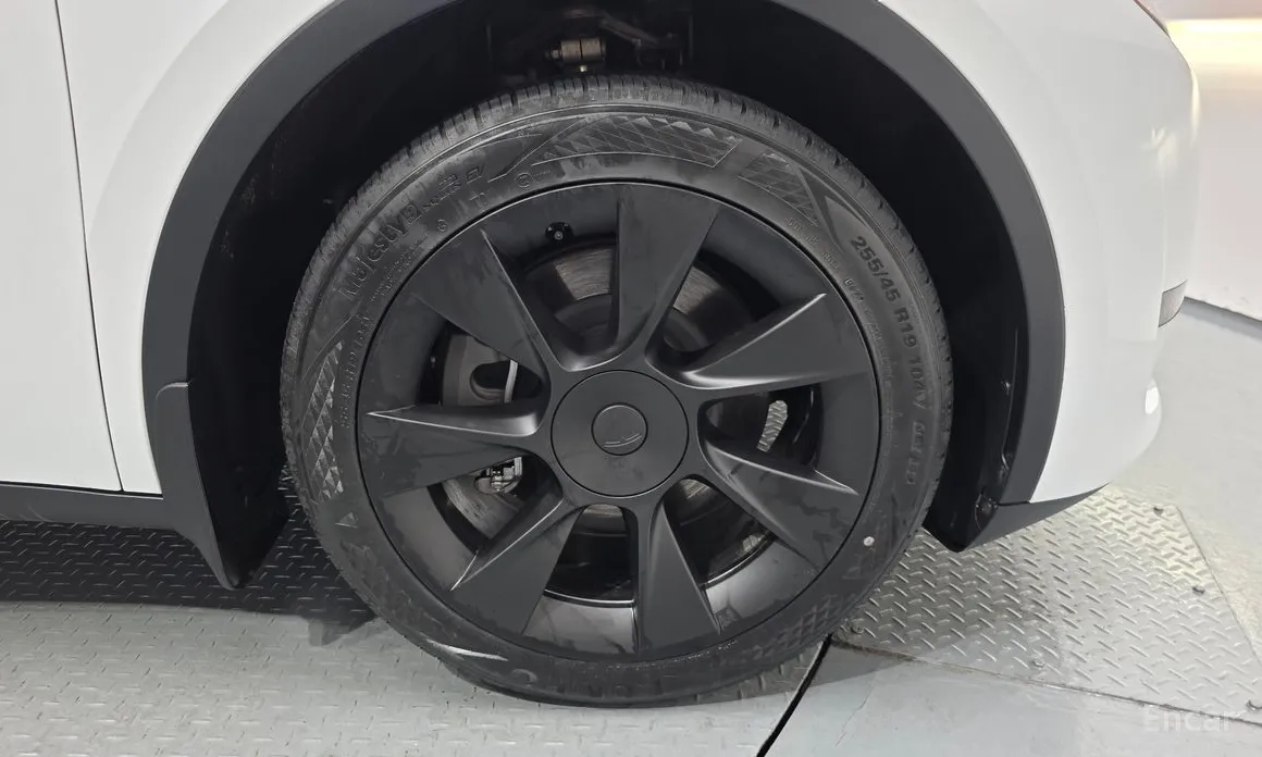 Фото 5 - Tesla Model Y