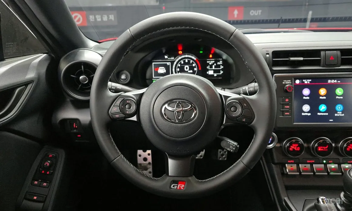 Фото 13 - Toyota 86