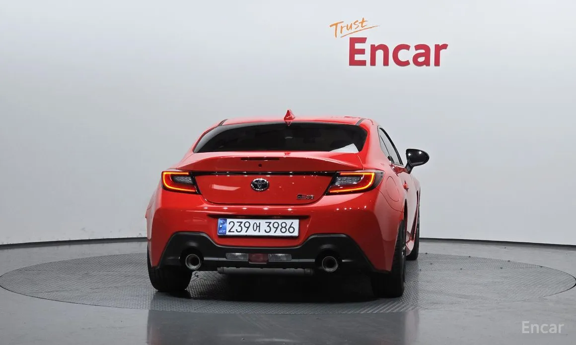 Фото 4 - Toyota 86