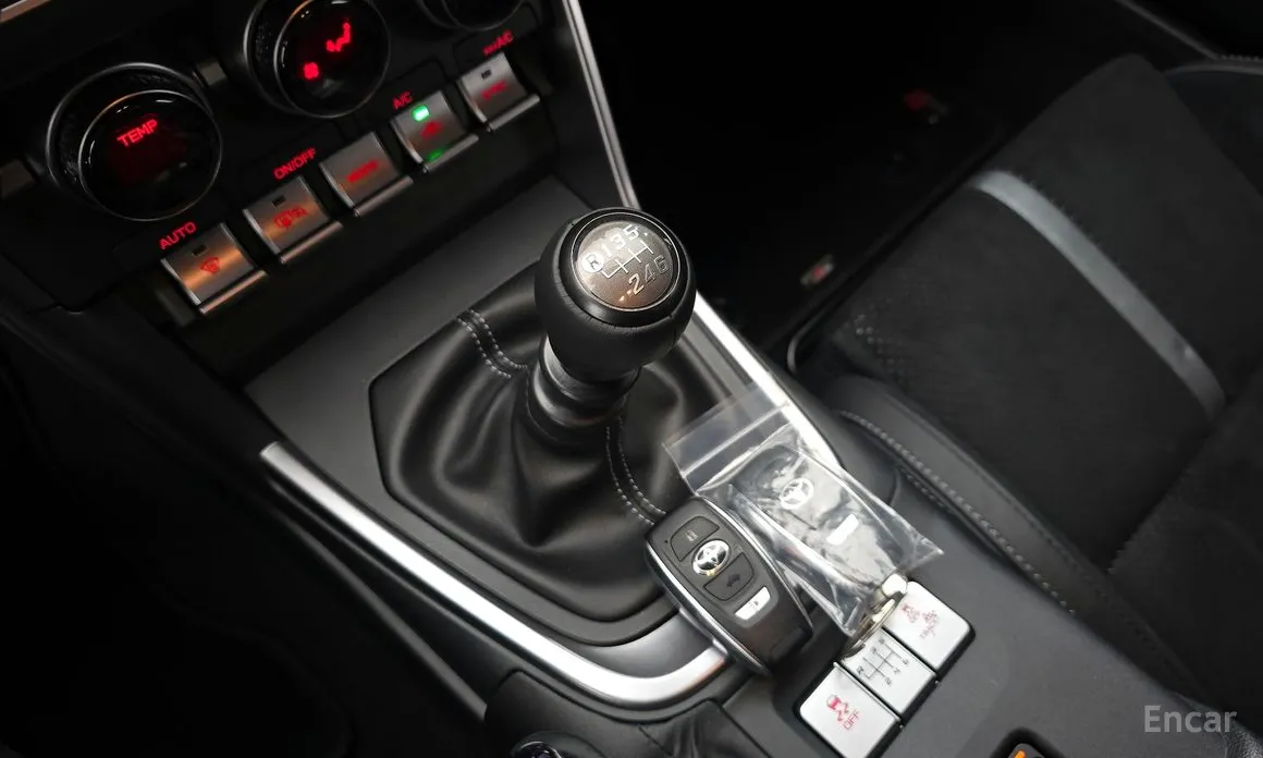 Фото 9 - Toyota 86