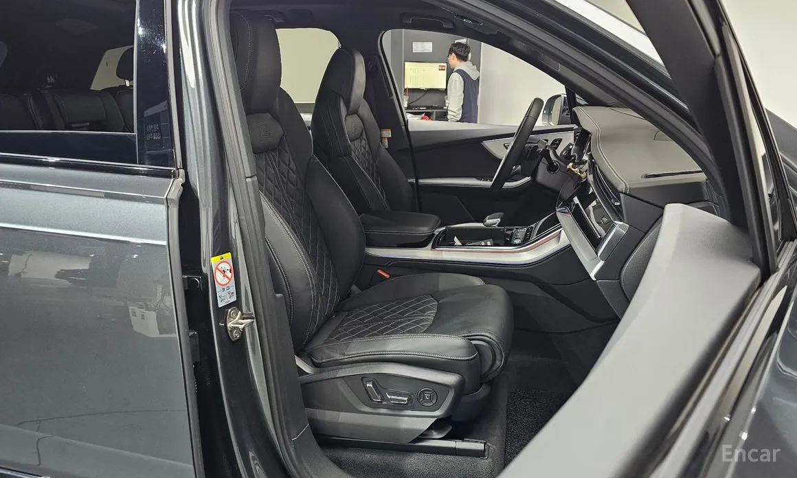 Фото 10 - Audi Q7