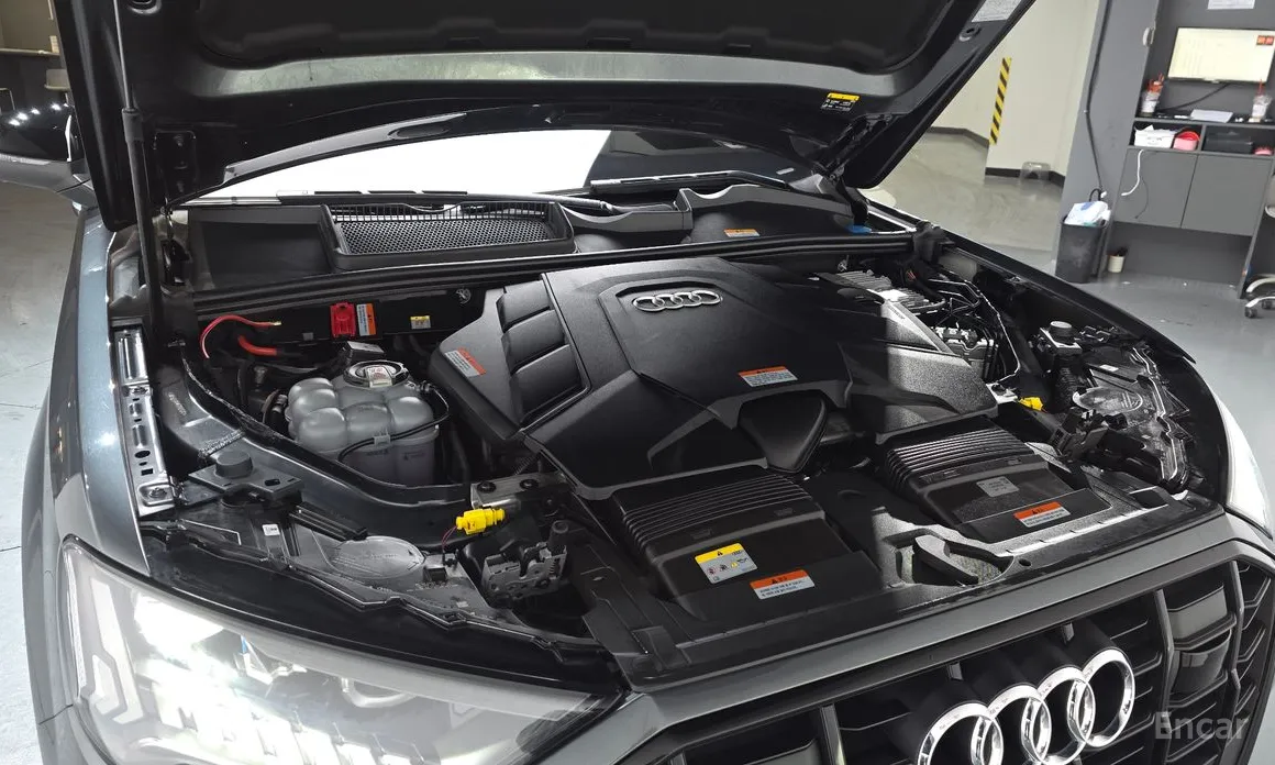 Фото 6 - Audi Q7