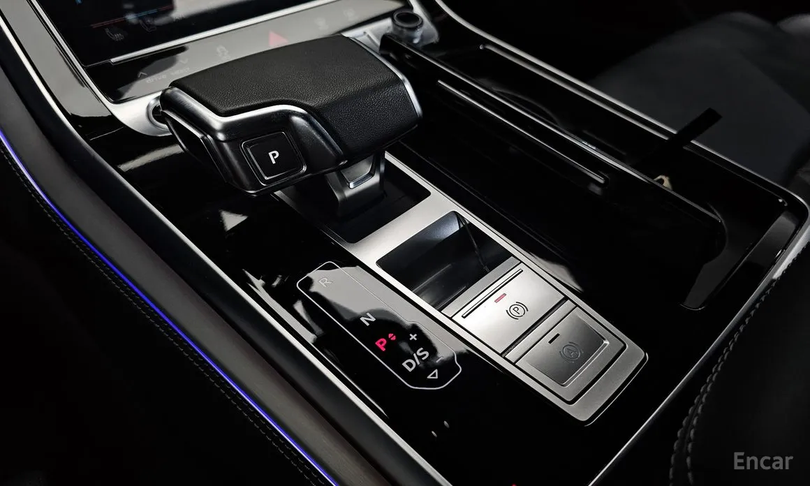 Фото 9 - Audi Q7