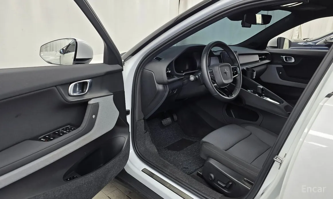 Фото 10 - Polestar 2