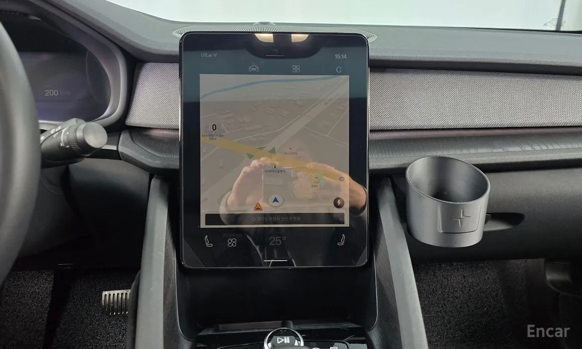 Фото 14 - Polestar 2