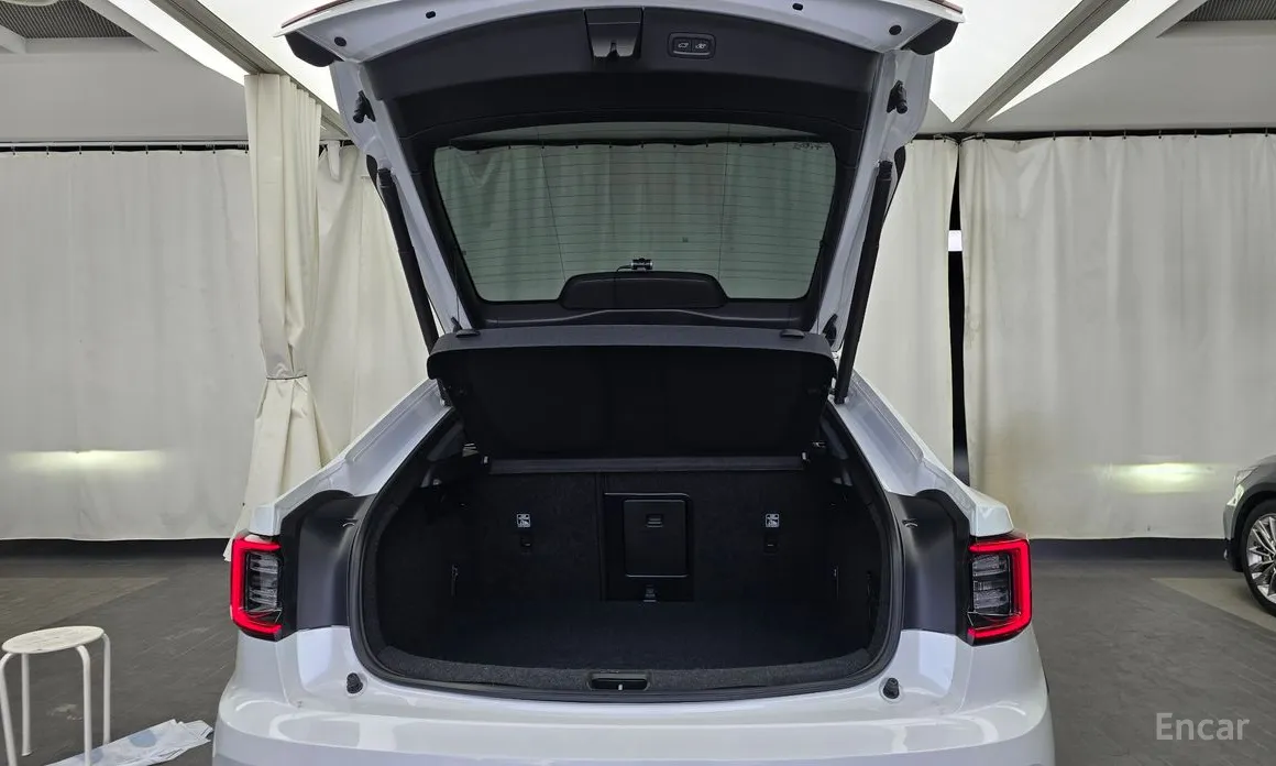 Фото 20 - Polestar 2