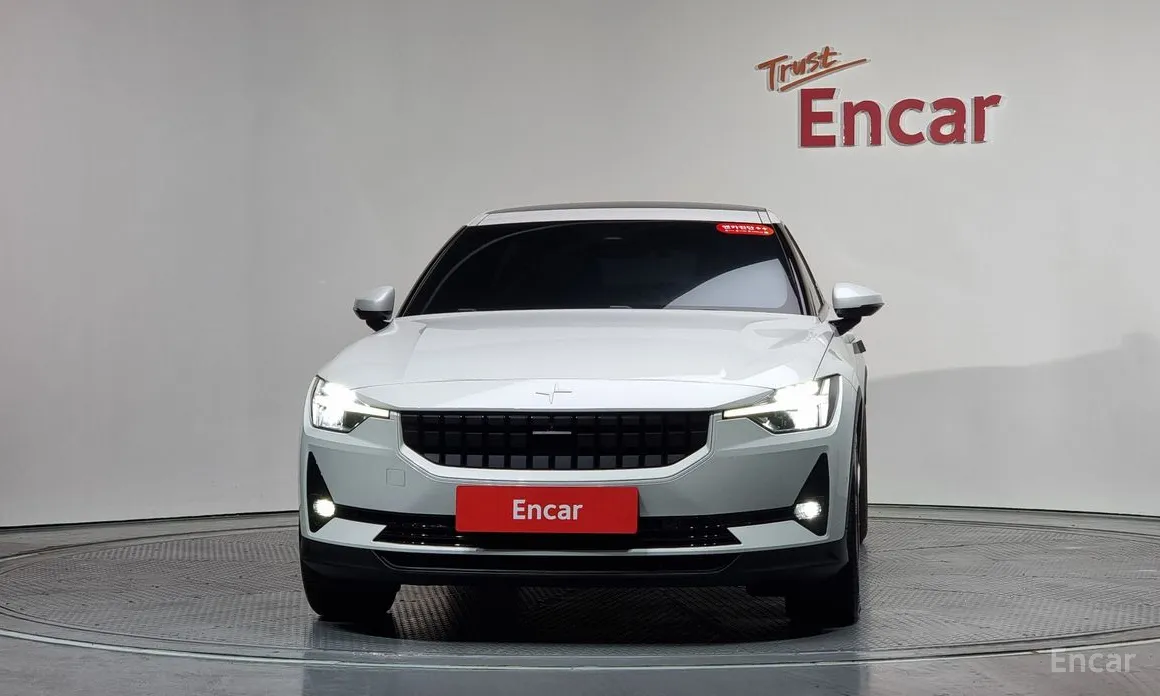 Фото 3 - Polestar 2
