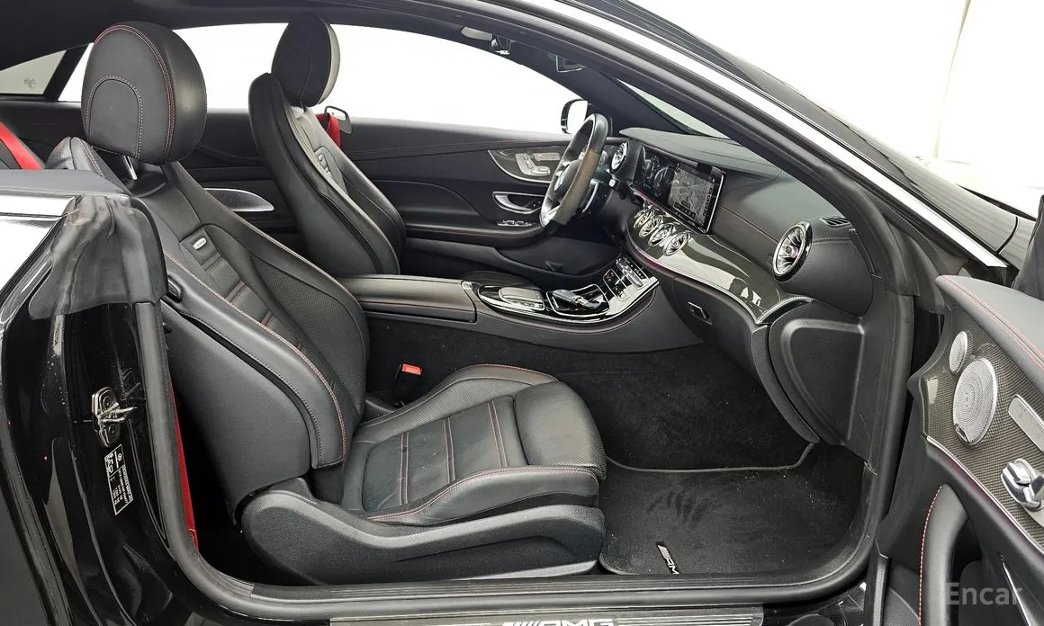 Фото 11 - Mercedes-Benz E-Class