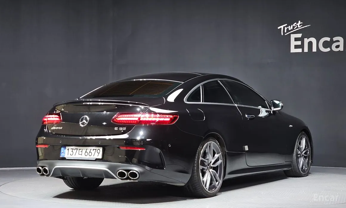 Фото 2 - Mercedes-Benz E-Class