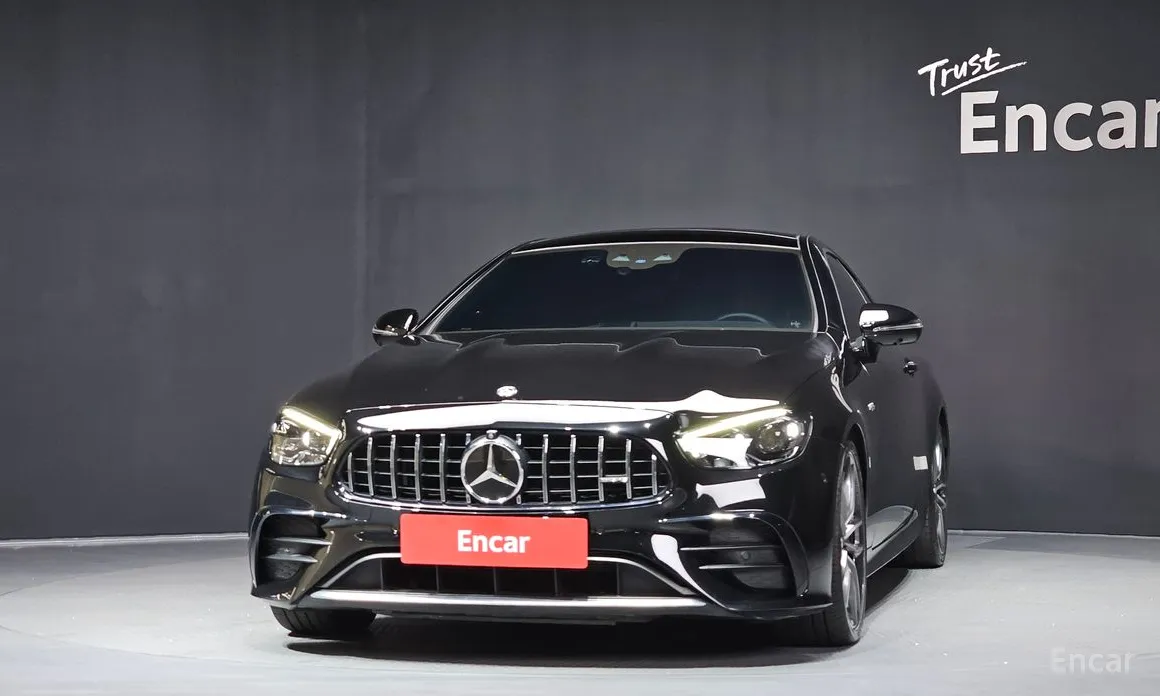 Фото 3 - Mercedes-Benz E-Class