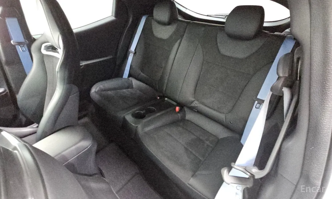 Фото 11 - Hyundai Veloster