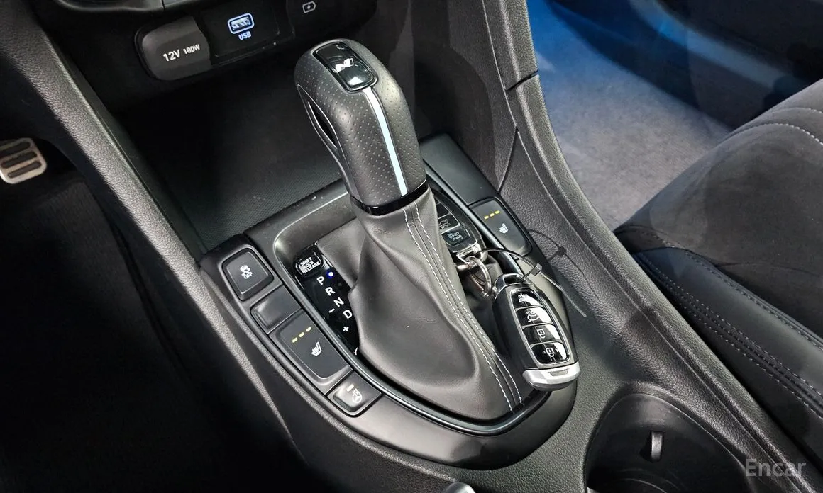 Фото 9 - Hyundai Veloster