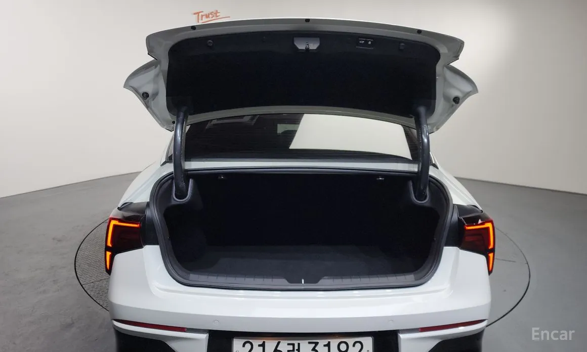 Фото 20 - Kia K5