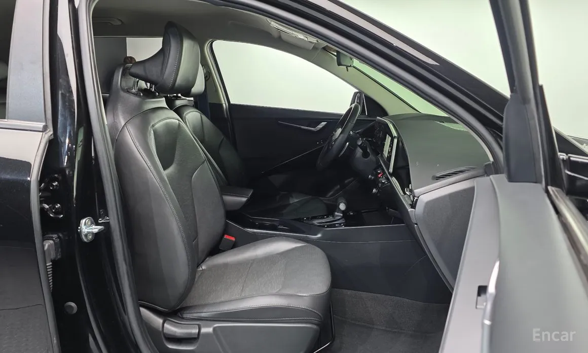 Фото 10 - Kia Niro