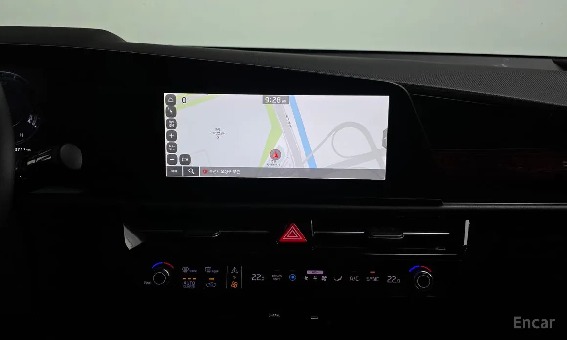 Фото 14 - Kia Niro