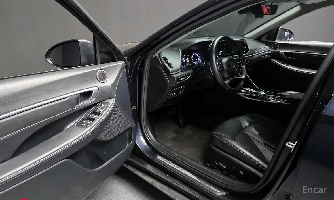 Фото 10 - Hyundai Sonata