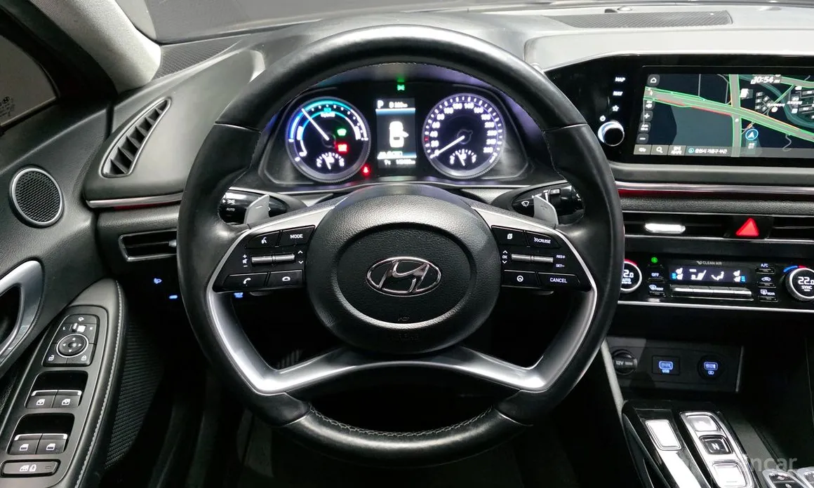 Фото 13 - Hyundai Sonata