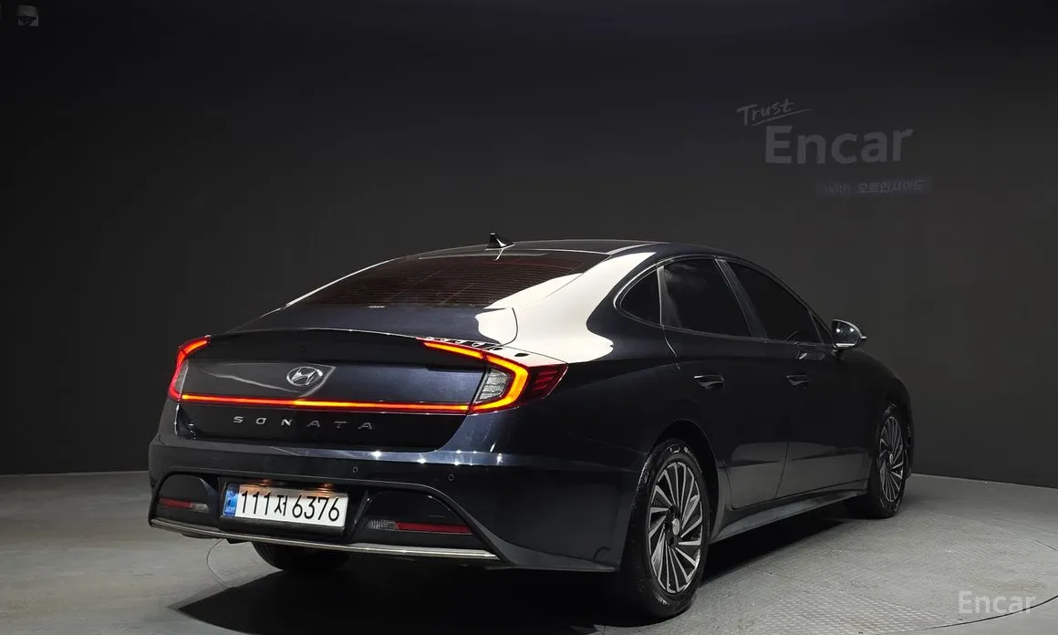 Фото 2 - Hyundai Sonata