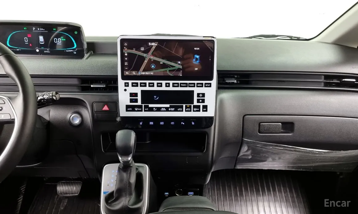 Фото 14 - Hyundai Staria