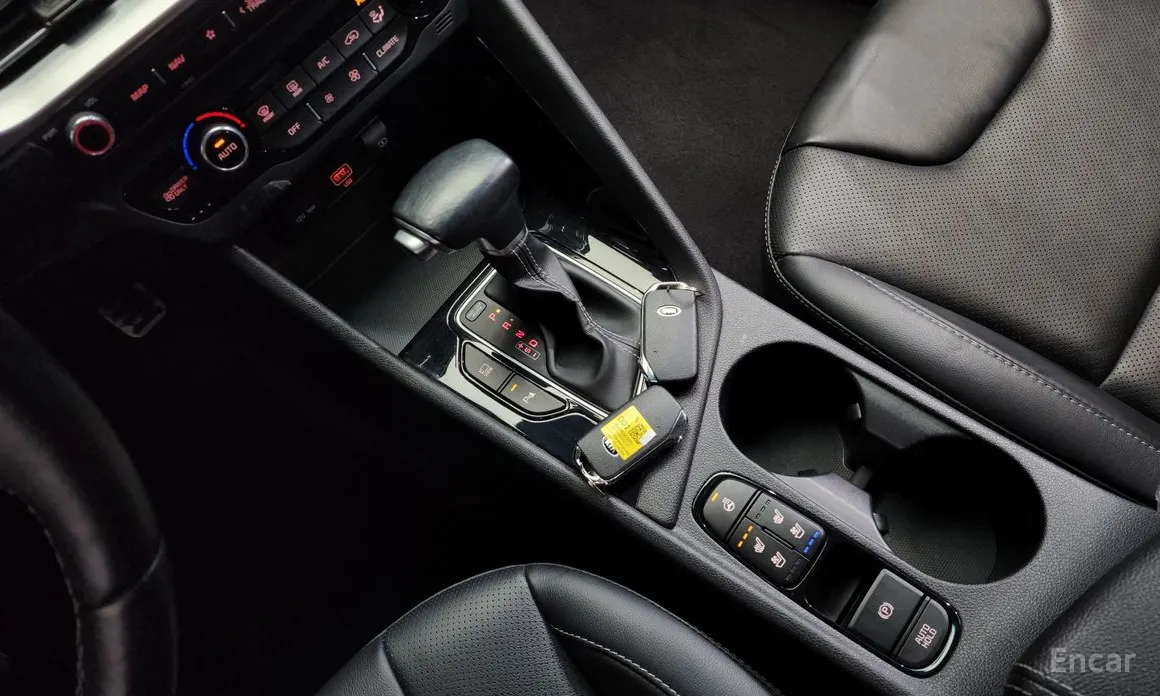 Фото 9 - Kia Niro