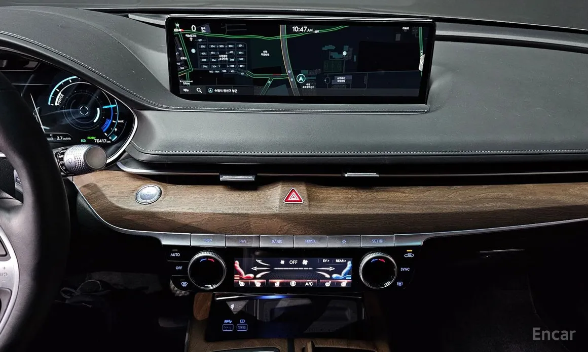 Фото 14 - Genesis G80