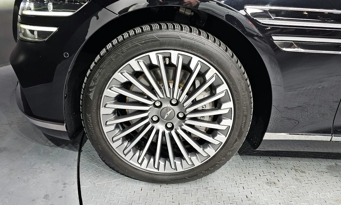 Фото 5 - Genesis G80