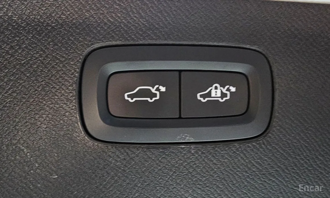 Фото 20 - Volvo XC90