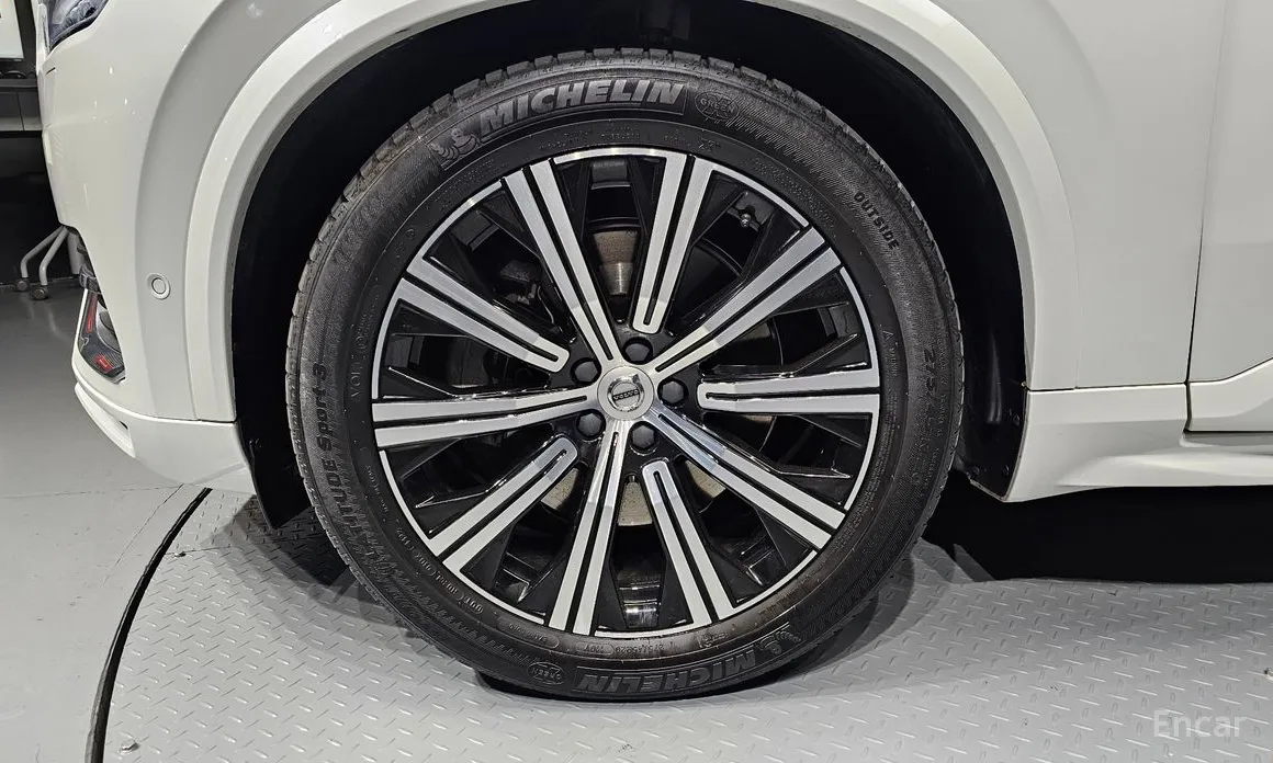 Фото 5 - Volvo XC90